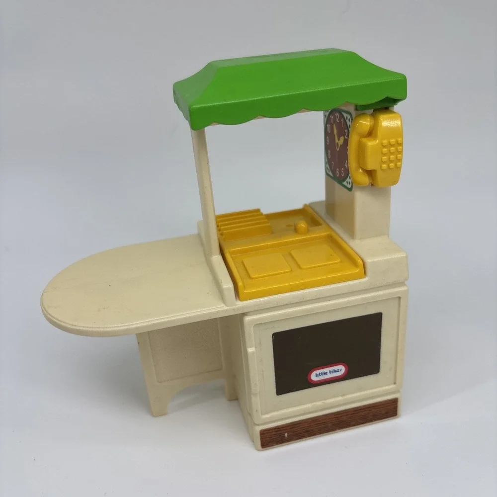 Little Tikes 1989 Party Kitchen Miniature -‎ Dollhouse Kitchen Island - Green